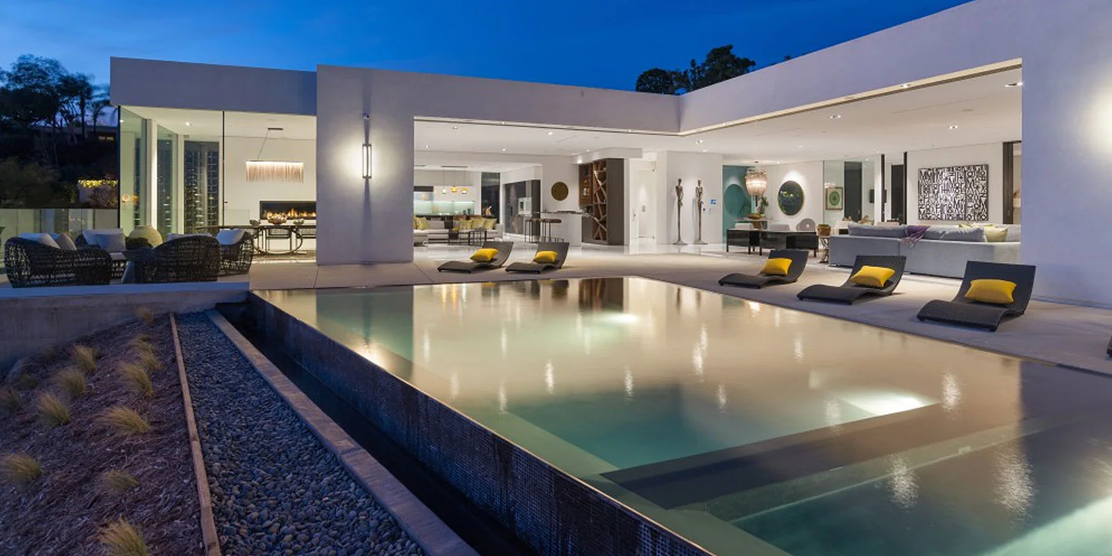 Luxurious Home in California